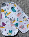 Papier toilette lavable : hippopotames à la plage