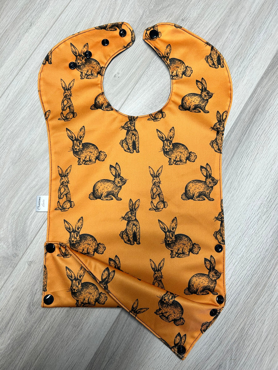 Bavette imperméable évolutive 1 à 4 ans :  lapins