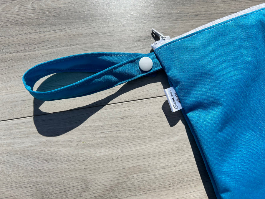 Grand sac imperméable wetbag, sac souliers, sac couches lavables, sac vêtements, sac gym : bleu Aqua