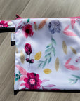 Sac imperméable, format sandwich avec ganse :  fleurs roses